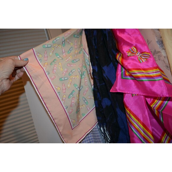 Pretty Scarves Bombshell to Boho Vintage Collection......Ten - Picture 5 of 8